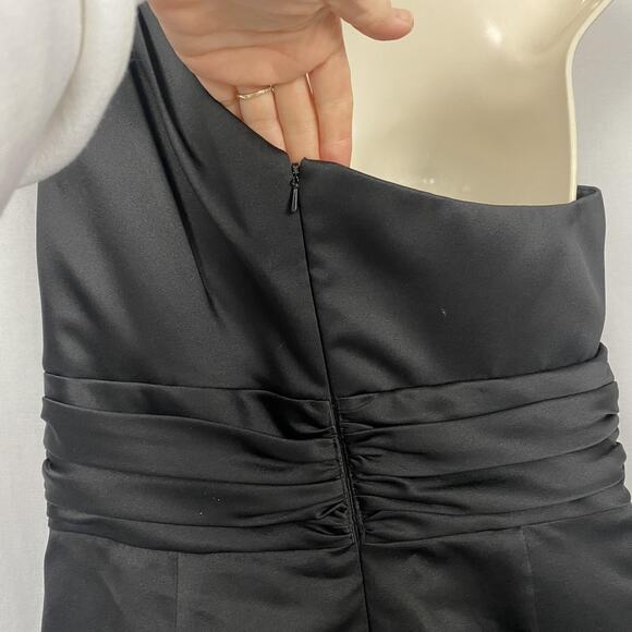 Davids Bridal Dress Women 14 Black Satin One Shoulder Bow Ruched Party LBD 84333 - Picture 6 of 13